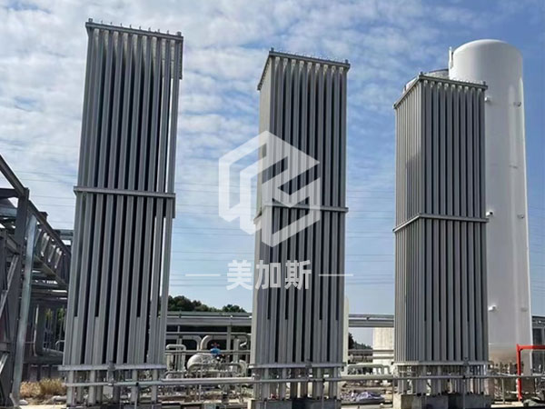 1760164588.jpg 24000方液氮?dú)饣?jpg